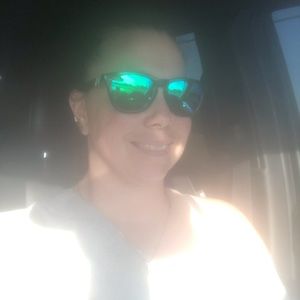 Meet your Posher, Courtnee